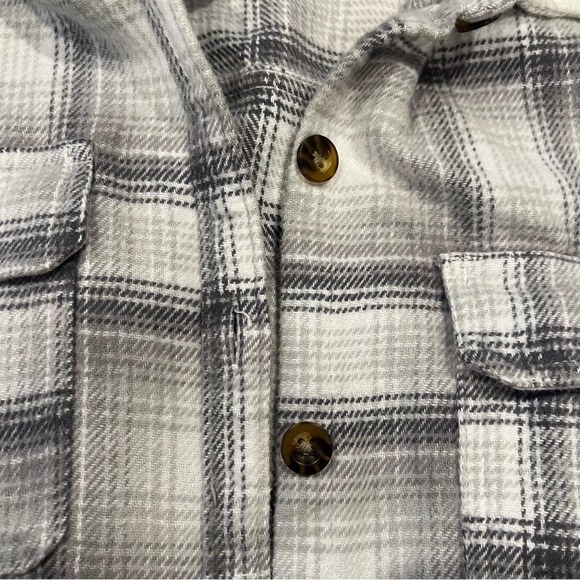 Hollister Shacket - Picture 5 of 5